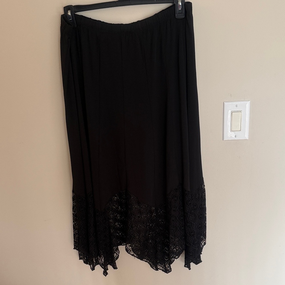 Ruby Rd. Black Asymmetrical Skirt with Lace Detail